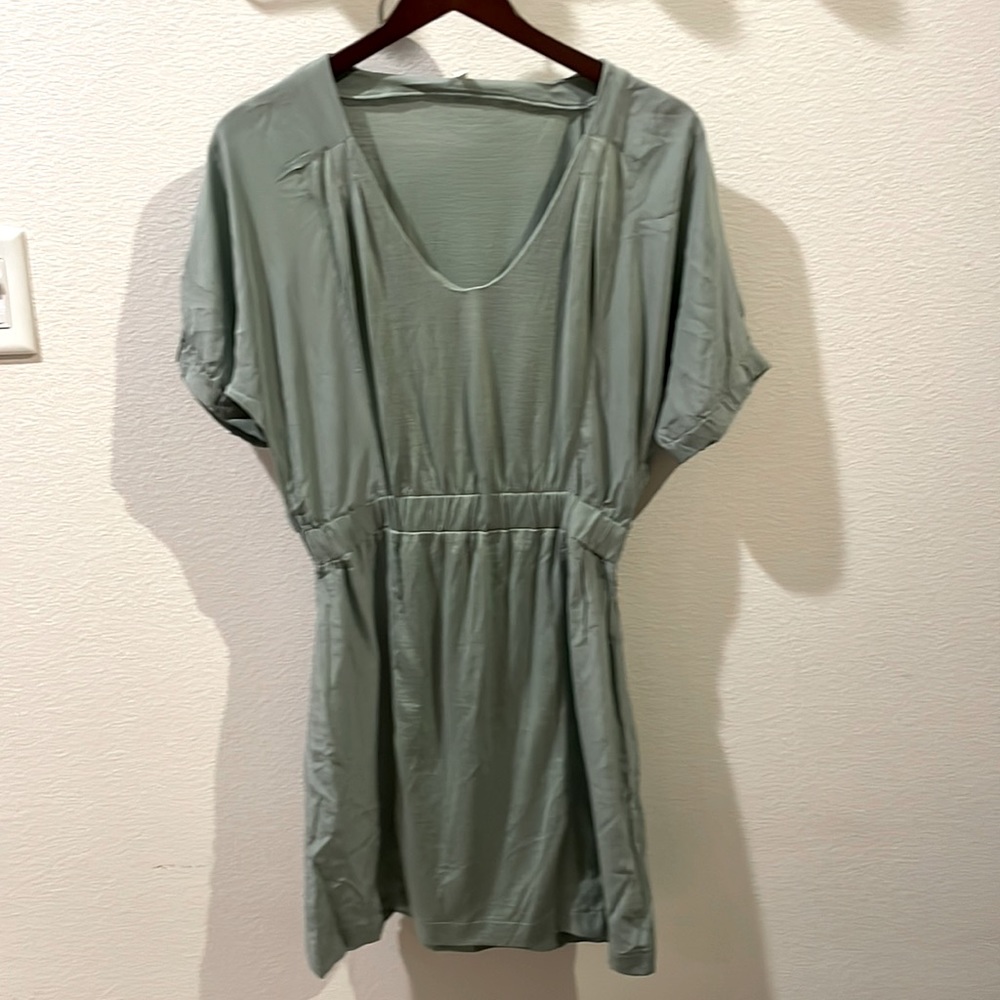 Vintage J.Crew silk dress in sea green. Good condition. Size S.